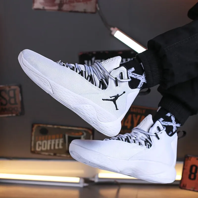 Nike Men's Shoes 2024 Winter Combat - Image 3